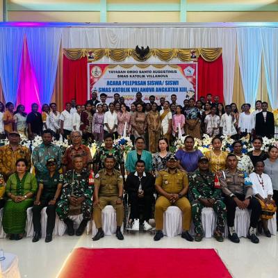 Foto Bersama Orang Tua